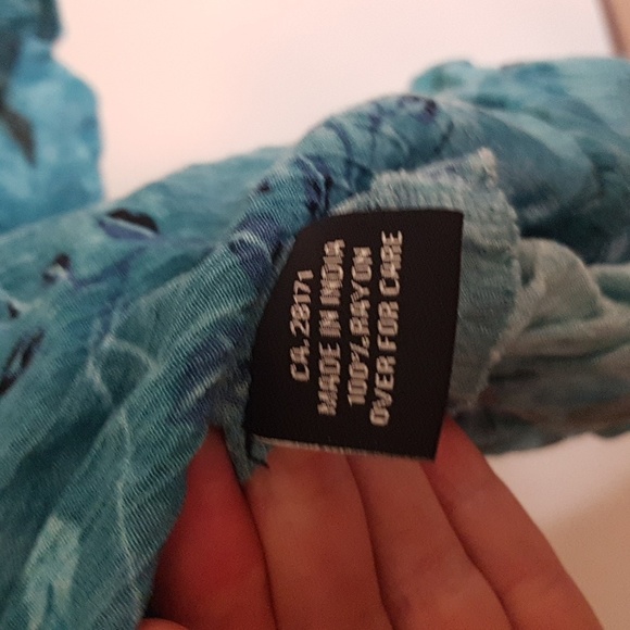 Papa Vancouver boho  floral blue wide neck flowy blouse - Picture 6 of 6